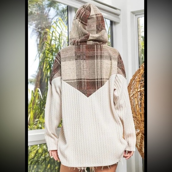 BIBI PLAID BRUSH KNIT CONRAST CABLE KNIT HOODIE - Picture 7 of 7